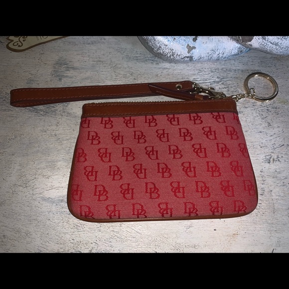 Dooney & Burke wristlet/ key chain - Picture 6 of 7